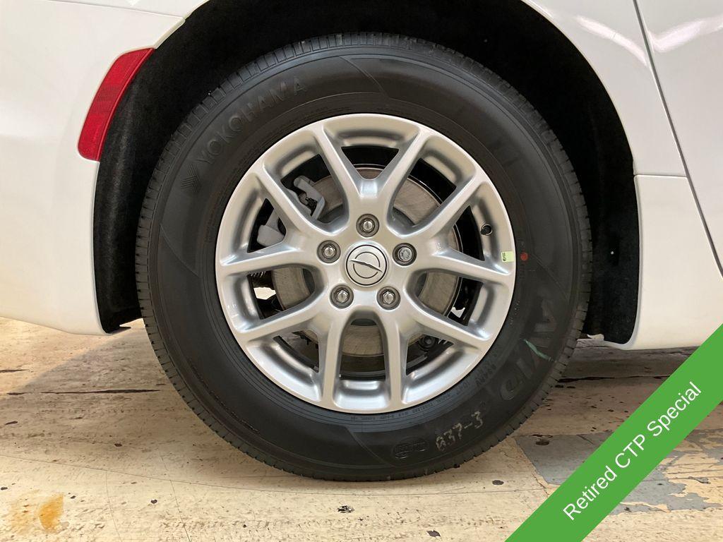 new 2025 Chrysler Pacifica car, priced at $37,098