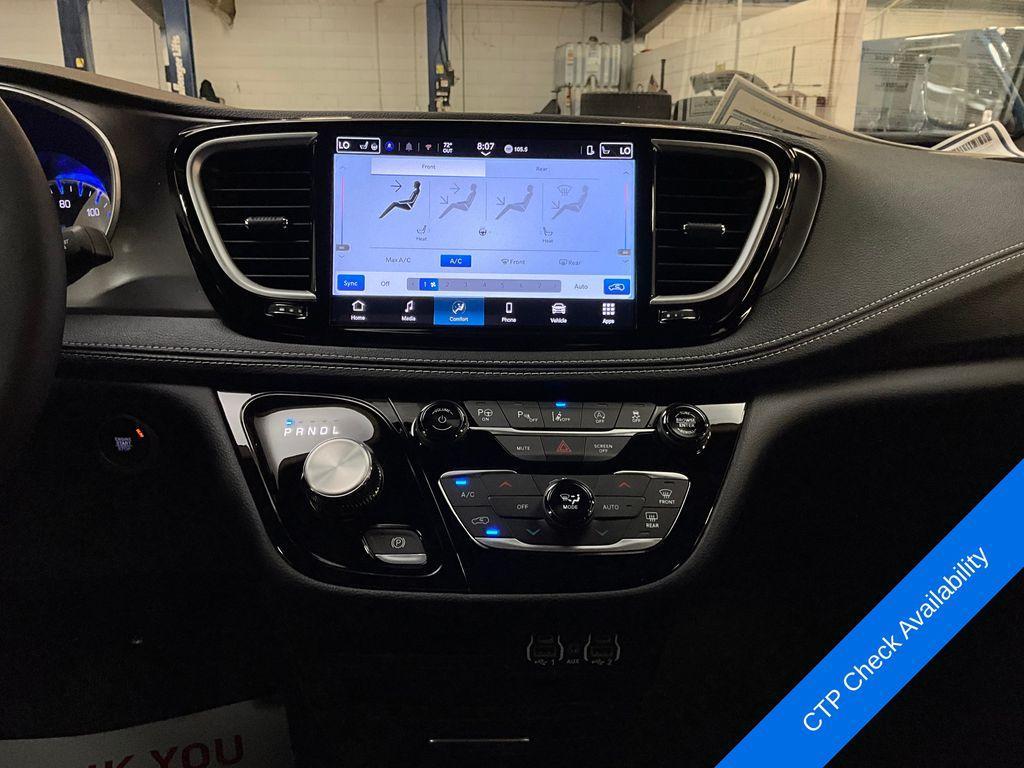 new 2025 Chrysler Pacifica car, priced at $38,721