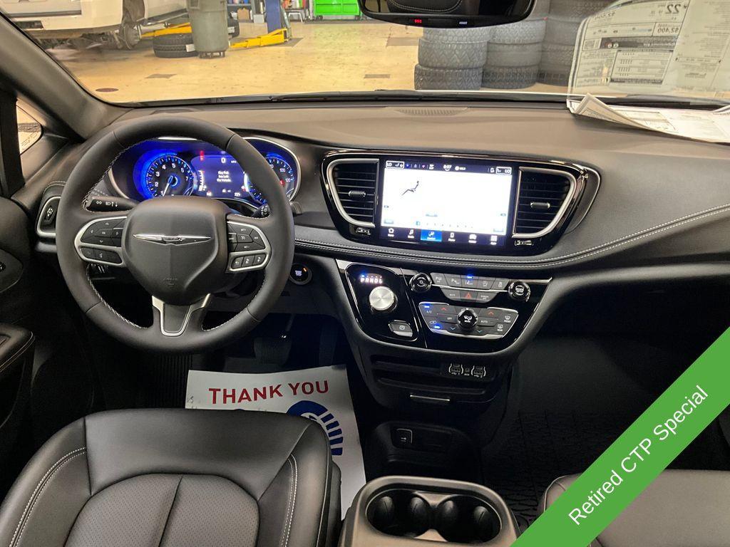 new 2025 Chrysler Pacifica car, priced at $37,098