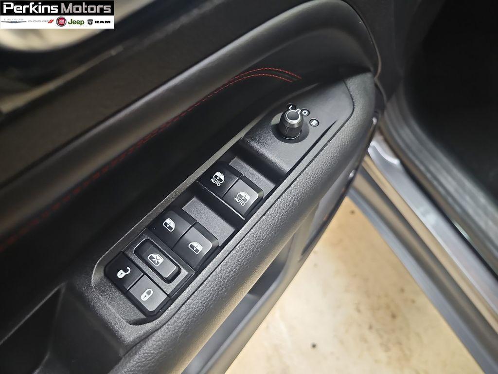 used 2023 Jeep Compass car, priced at $24,094