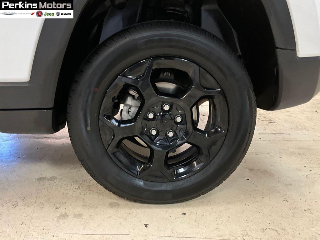 used 2023 Jeep Compass car, priced at $24,094