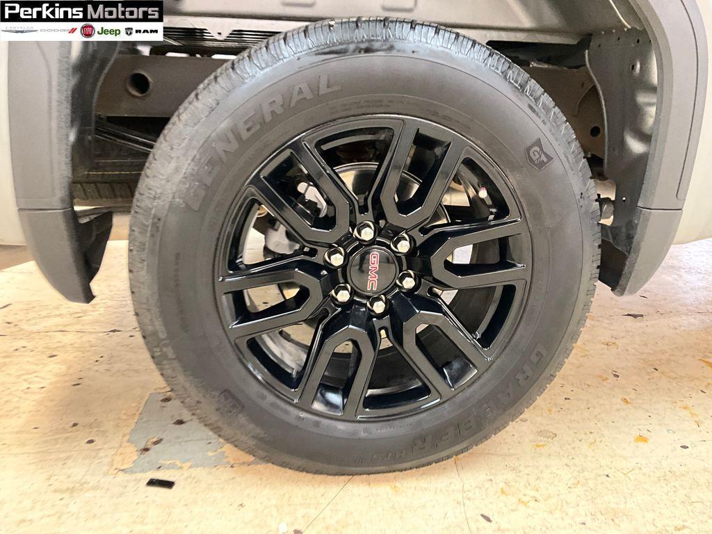 used 2024 GMC Sierra 1500 car, priced at $41,389