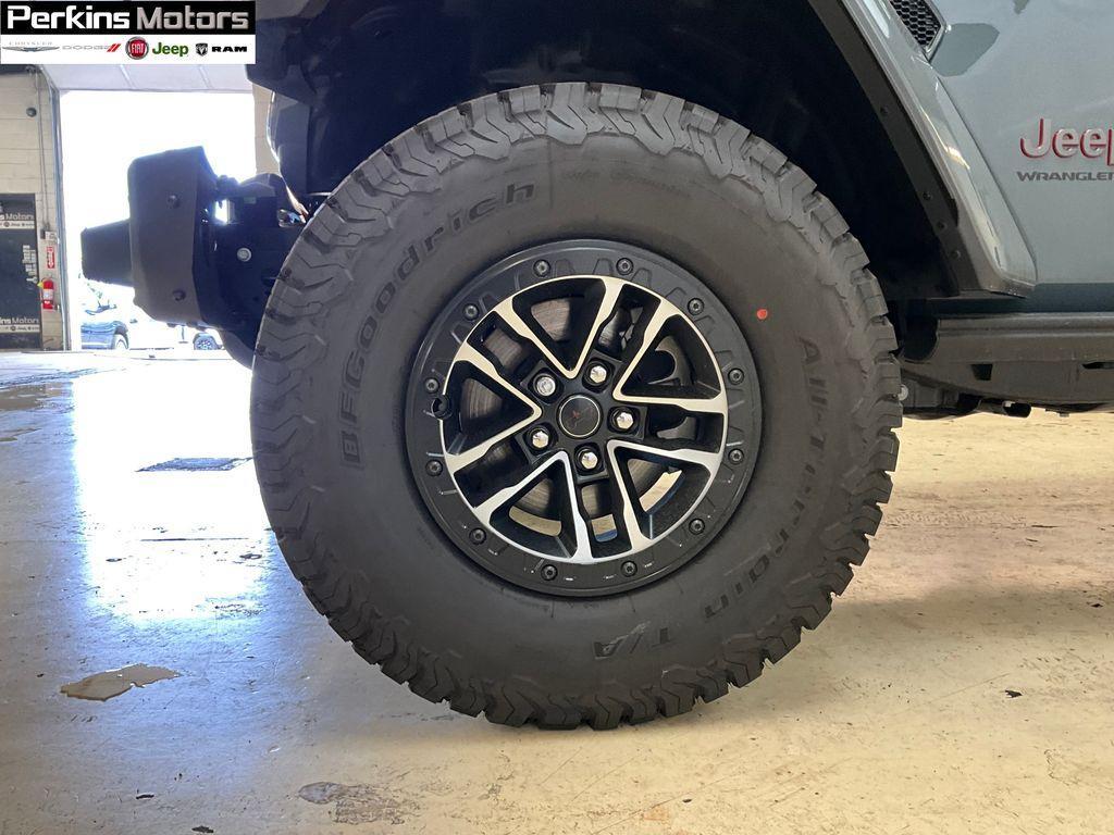 new 2025 Jeep Wrangler car, priced at $52,123
