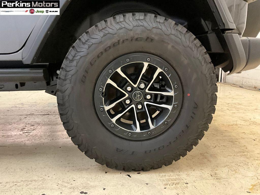 new 2025 Jeep Wrangler car, priced at $46,237