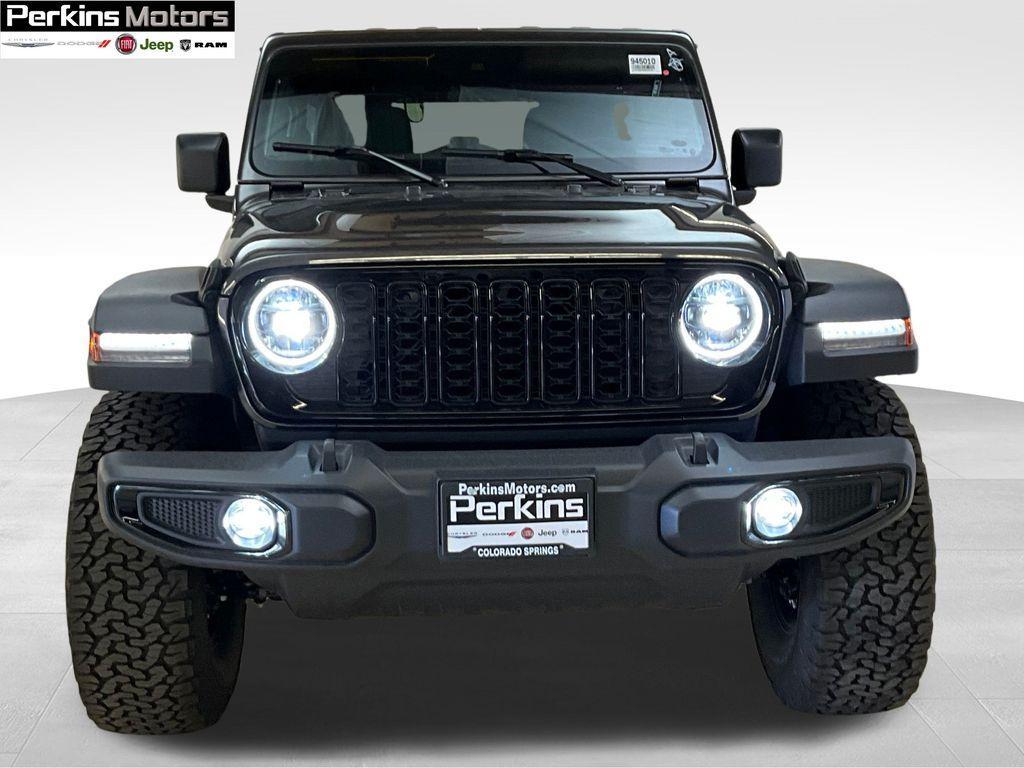 new 2025 Jeep Wrangler car, priced at $46,237