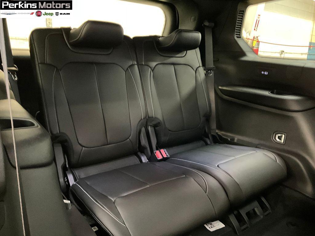 new 2025 Jeep Grand Cherokee L car, priced at $45,263