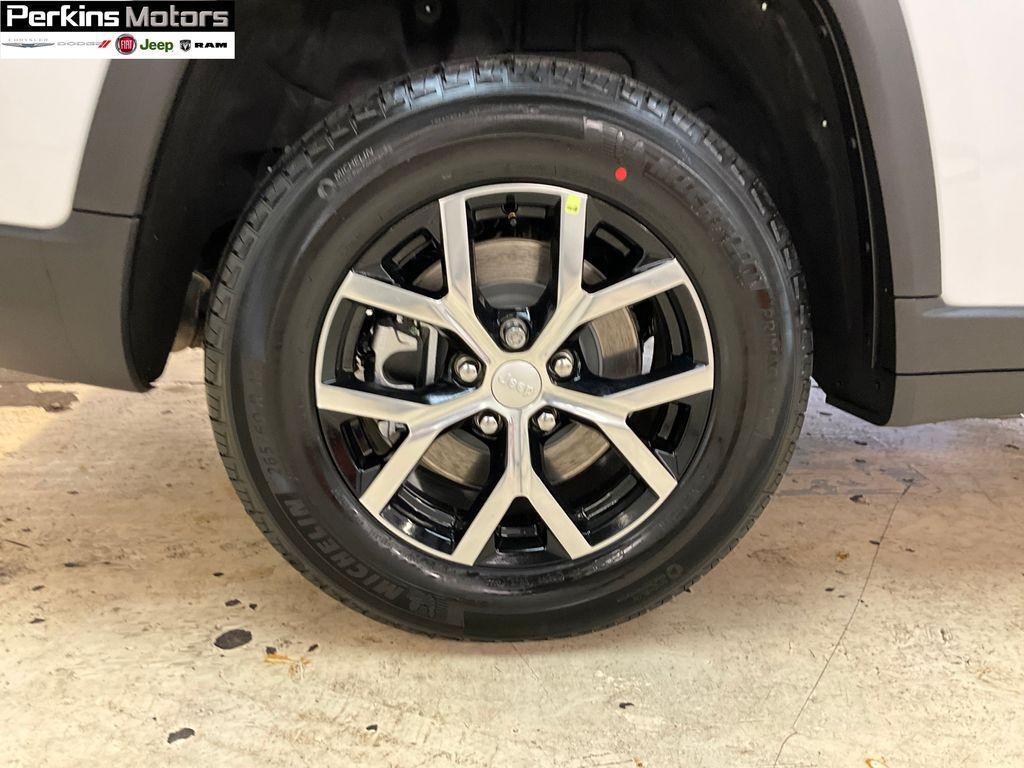 new 2025 Jeep Grand Cherokee L car, priced at $45,263