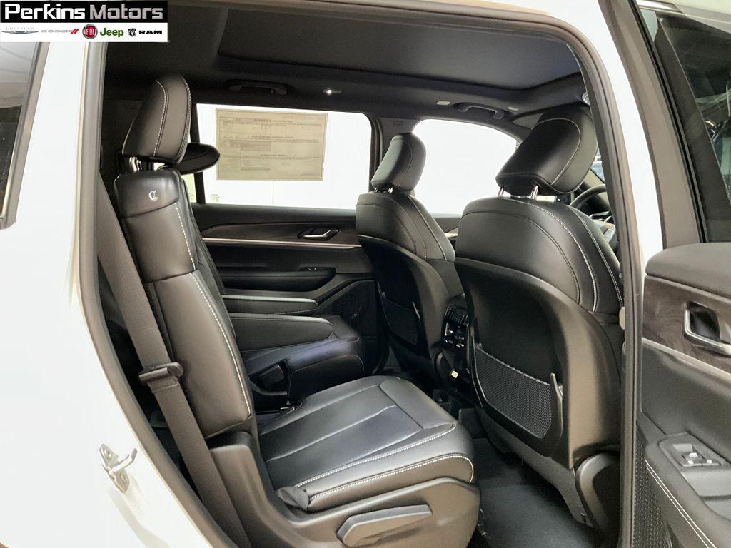 new 2025 Jeep Grand Cherokee L car, priced at $45,263