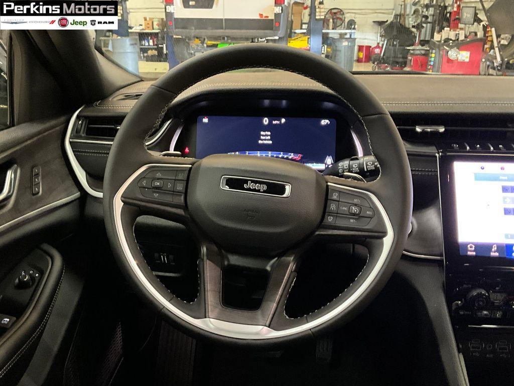 new 2025 Jeep Grand Cherokee L car, priced at $45,263