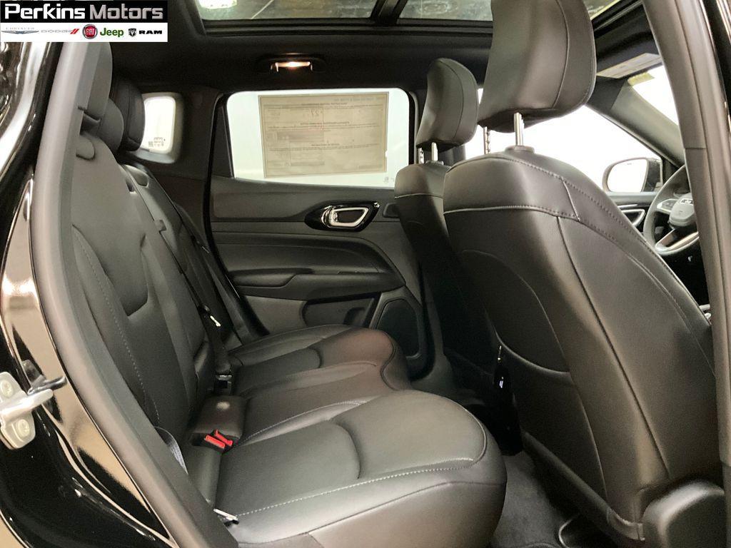 new 2025 Jeep Compass car, priced at $34,900