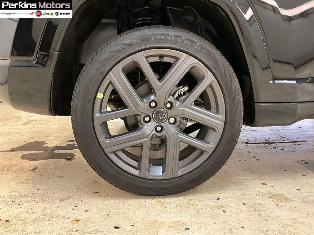 new 2025 Jeep Compass car, priced at $34,900