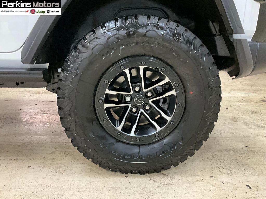 new 2025 Jeep Wrangler car, priced at $47,091