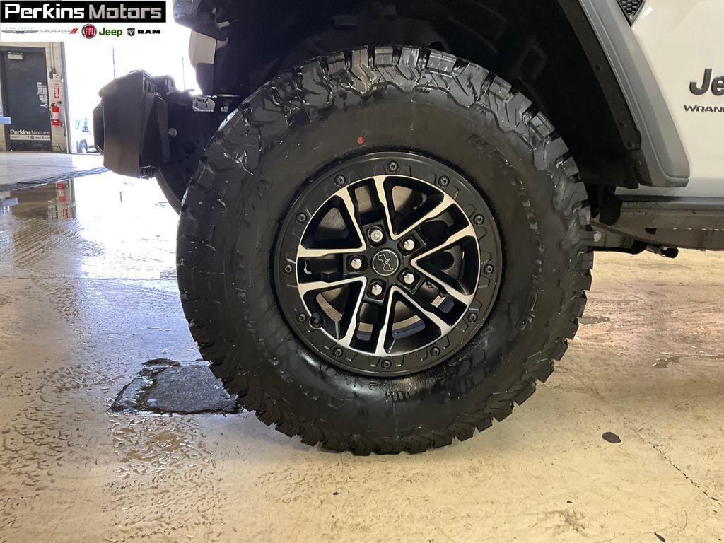 new 2025 Jeep Wrangler car, priced at $47,091