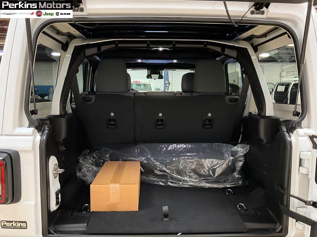 new 2025 Jeep Wrangler car, priced at $47,091