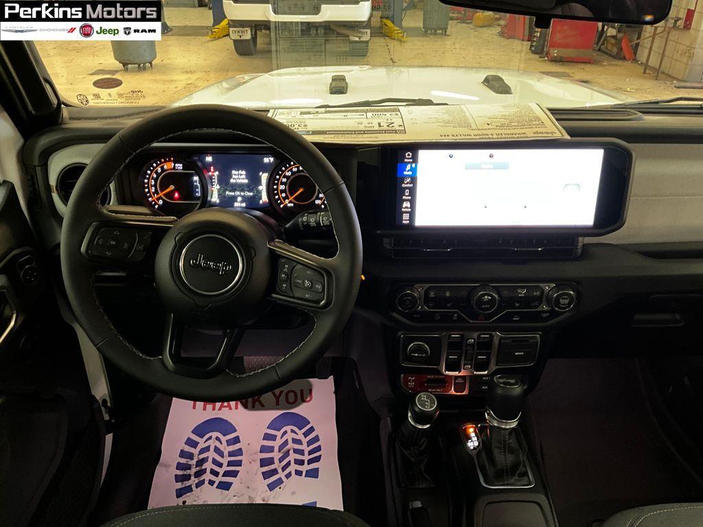 new 2025 Jeep Wrangler car, priced at $47,091