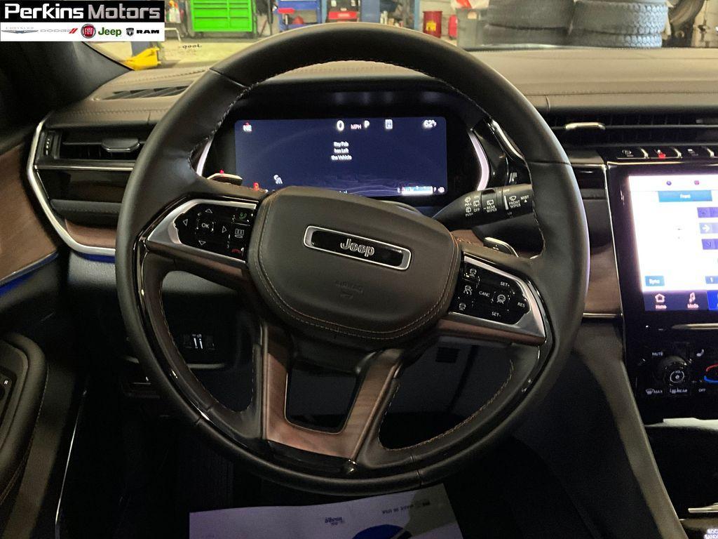 new 2025 Jeep Grand Cherokee car, priced at $65,984