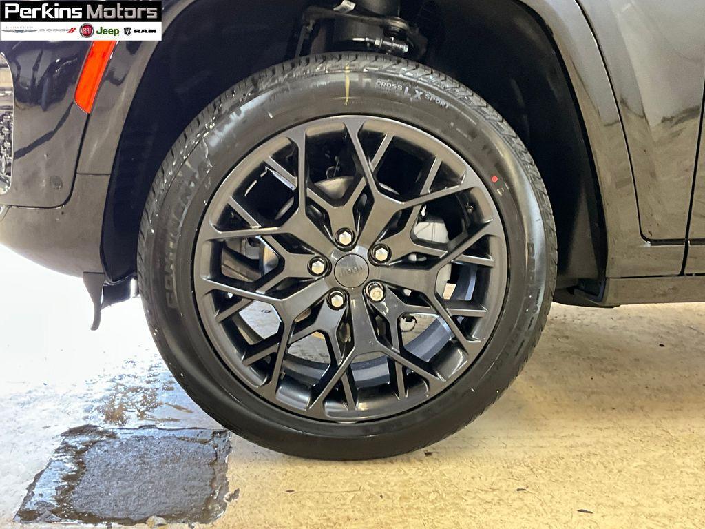 new 2025 Jeep Grand Cherokee car, priced at $65,984