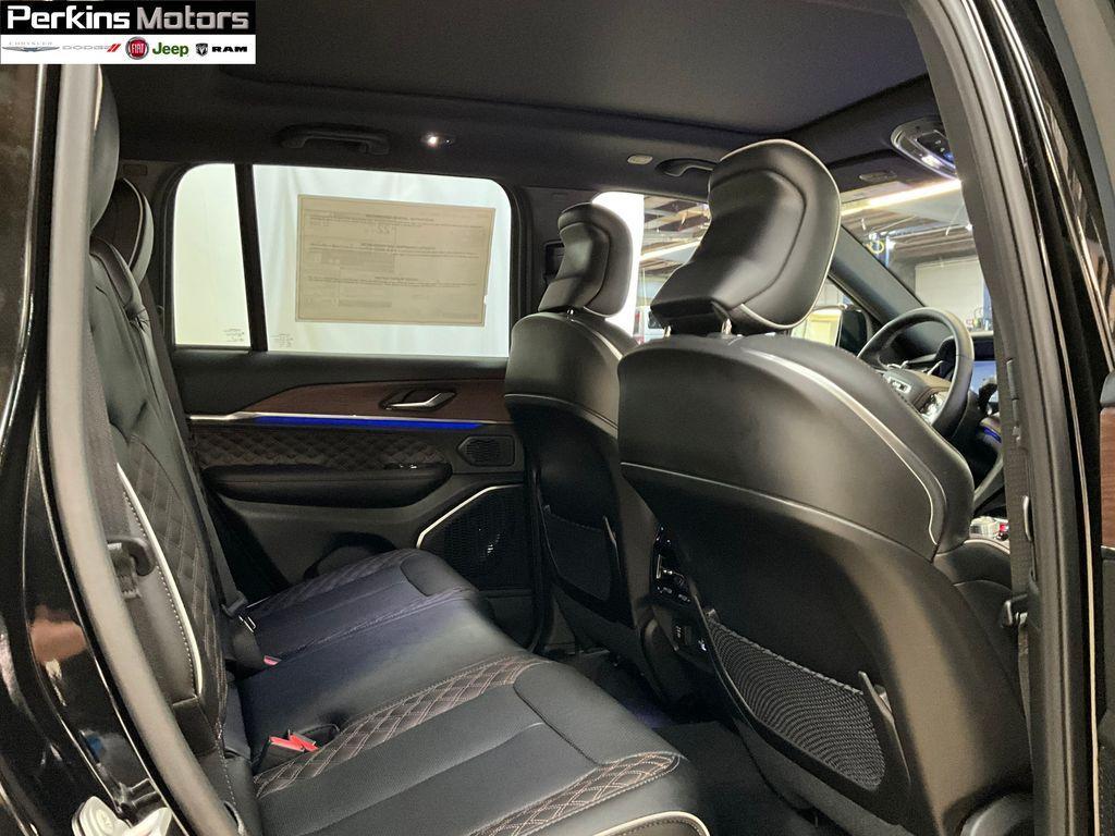 new 2025 Jeep Grand Cherokee car, priced at $65,984
