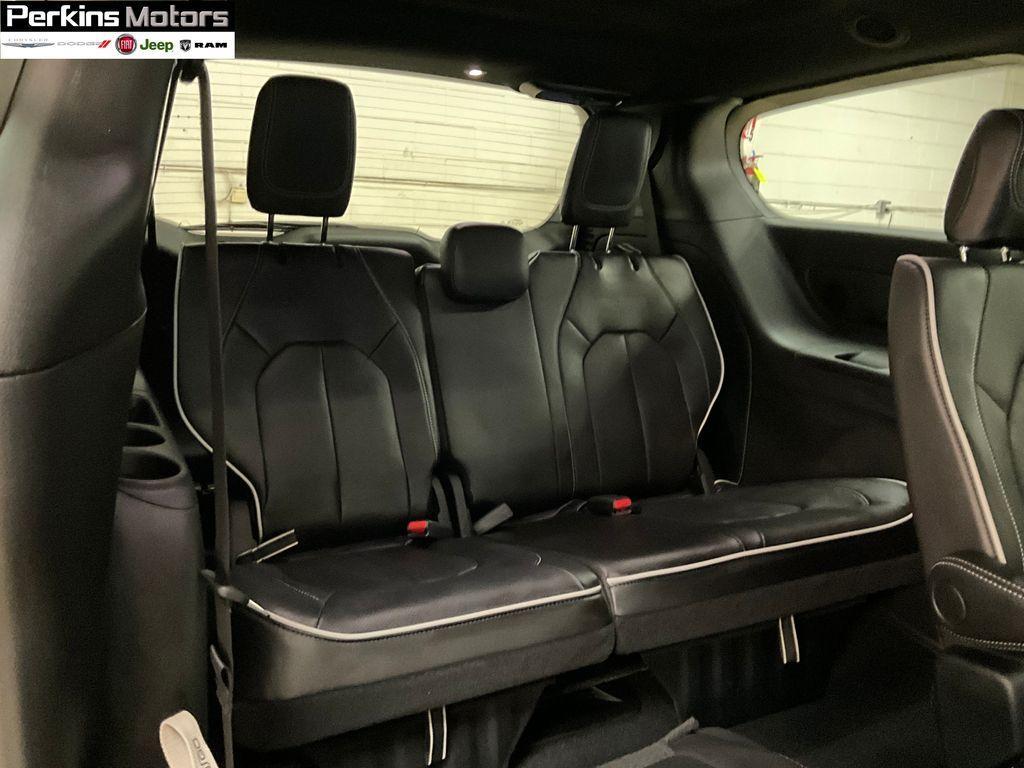 new 2026 Chrysler Pacifica car, priced at $53,438