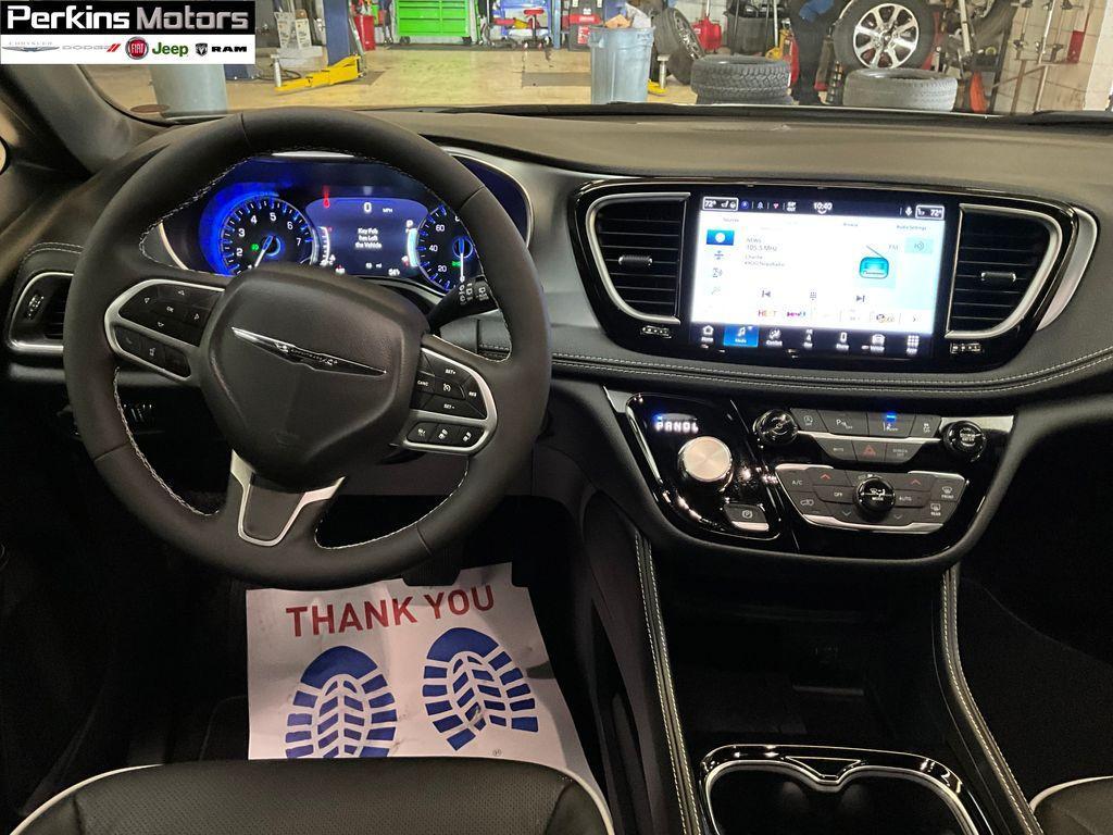 new 2026 Chrysler Pacifica car, priced at $53,438