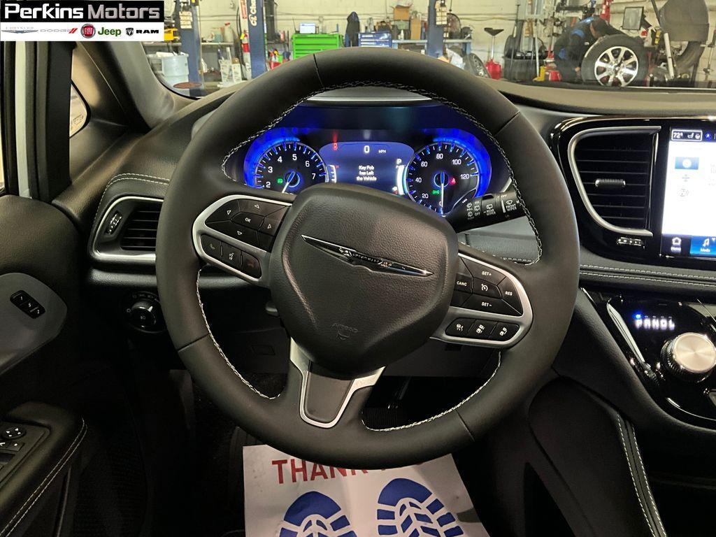 new 2026 Chrysler Pacifica car, priced at $53,438