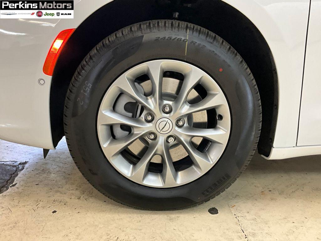 new 2026 Chrysler Pacifica car, priced at $53,438