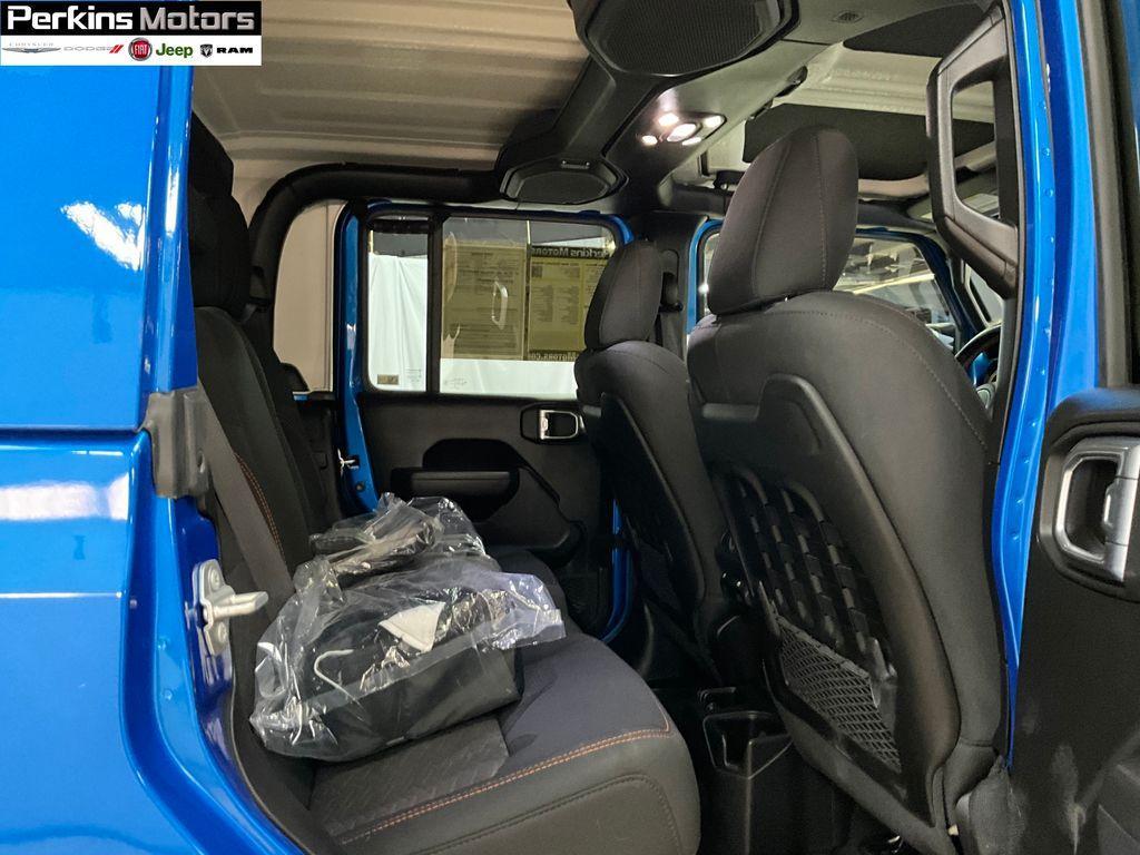 used 2022 Jeep Gladiator car, priced at $40,642