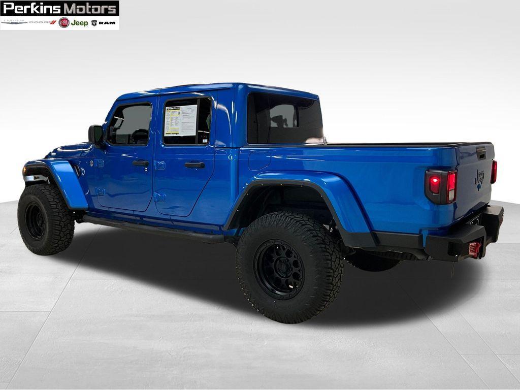 used 2022 Jeep Gladiator car, priced at $40,642