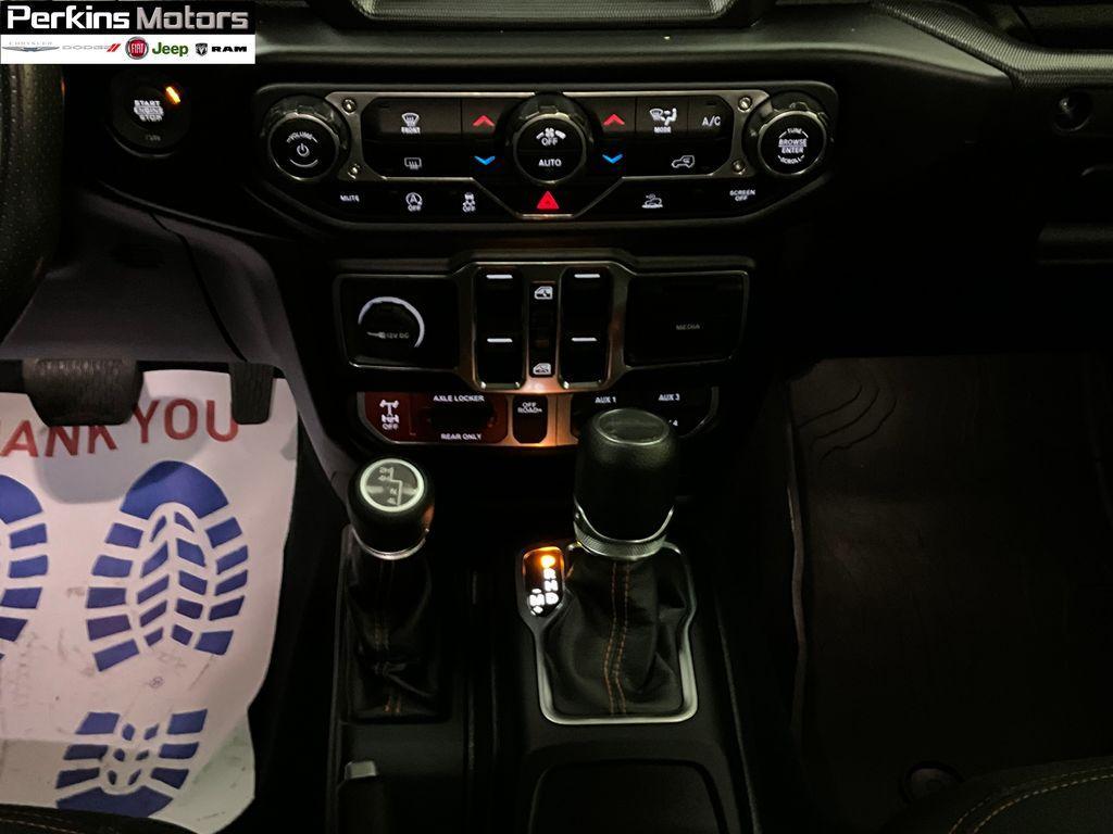 used 2022 Jeep Gladiator car, priced at $40,642