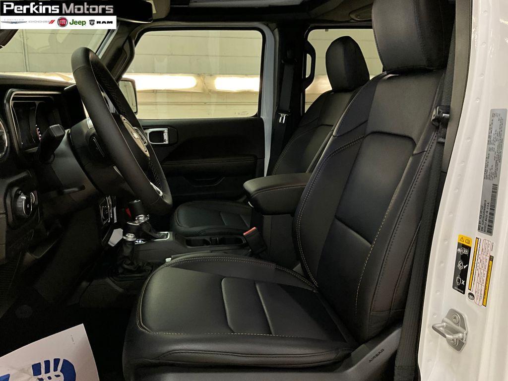 new 2025 Jeep Wrangler car, priced at $55,602