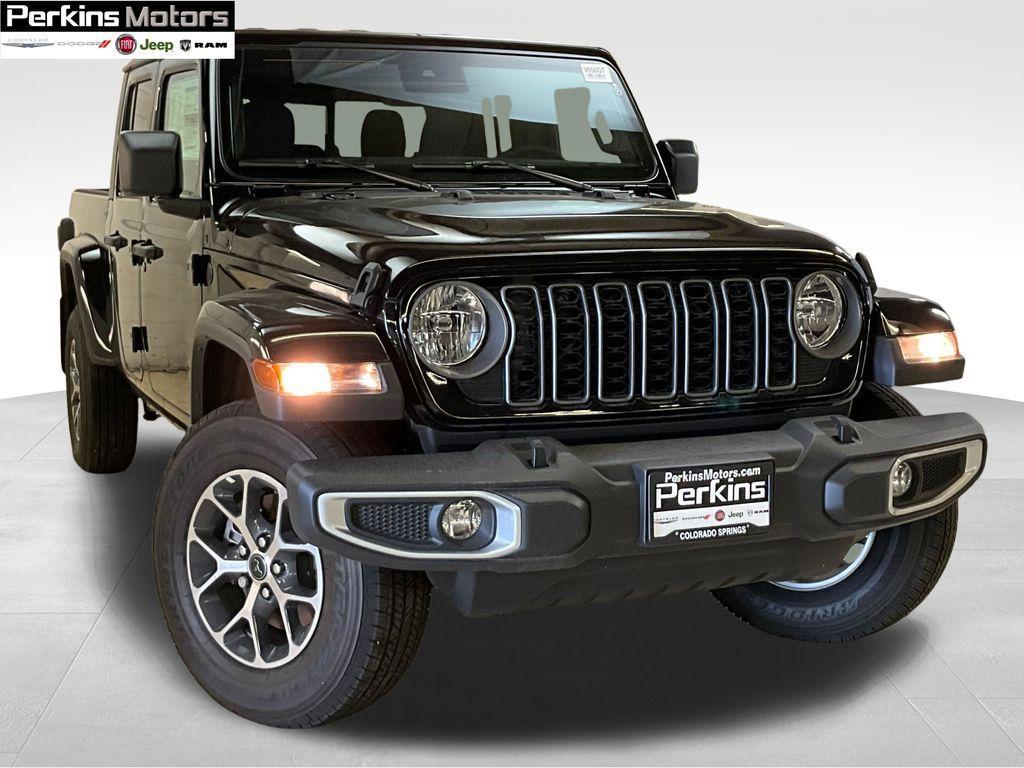 new 2025 Jeep Gladiator car, priced at $42,986