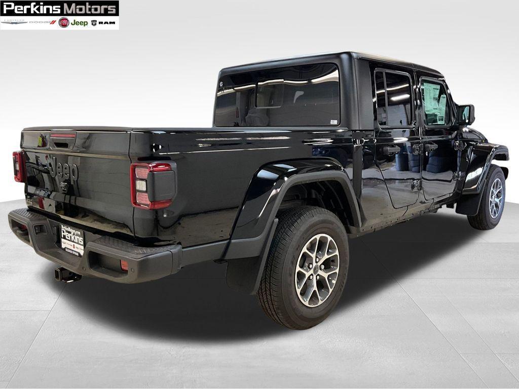 new 2025 Jeep Gladiator car, priced at $42,986