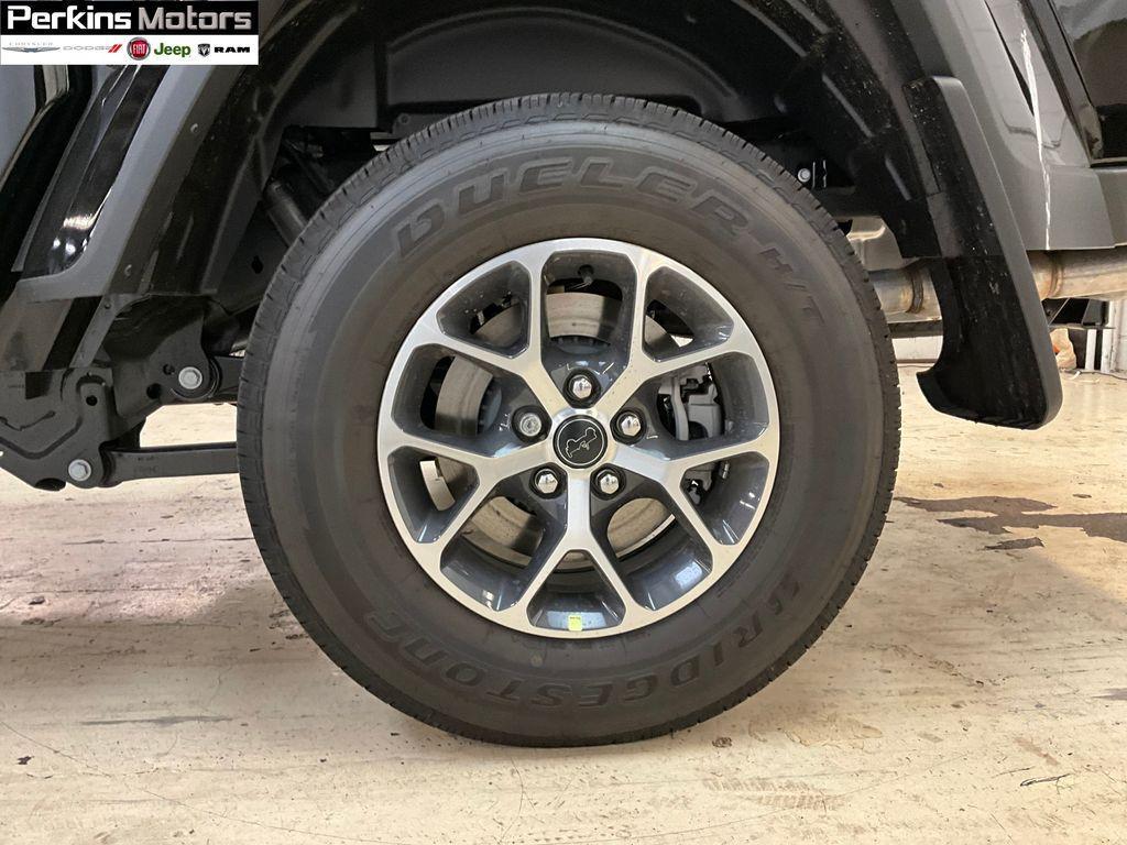 new 2025 Jeep Gladiator car, priced at $42,986