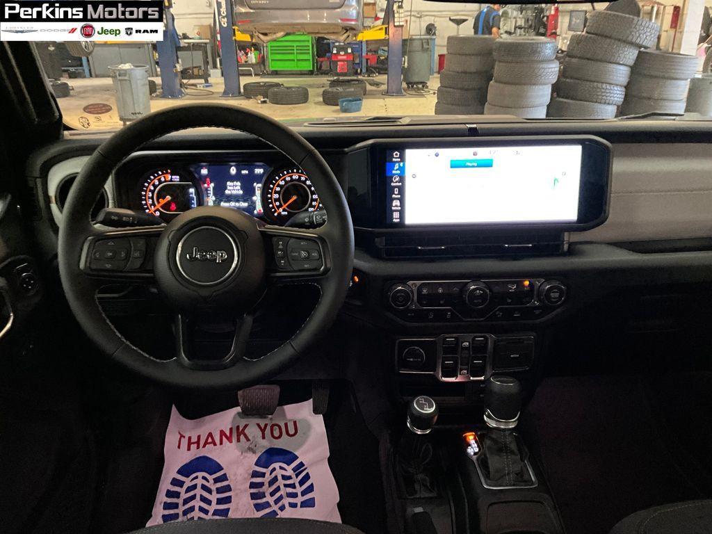 new 2025 Jeep Gladiator car, priced at $42,986