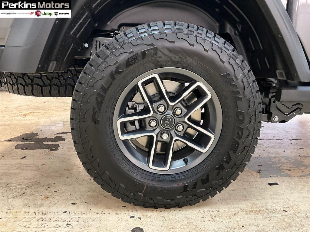 new 2025 Jeep Gladiator car, priced at $51,405