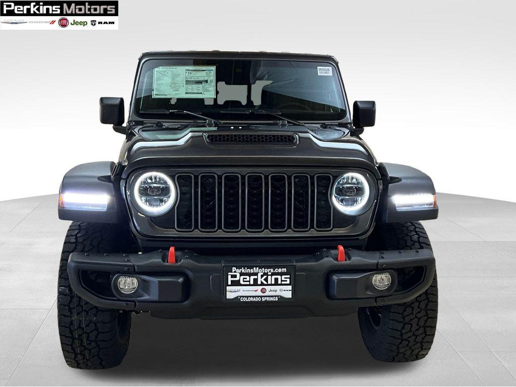 new 2025 Jeep Gladiator car, priced at $51,405