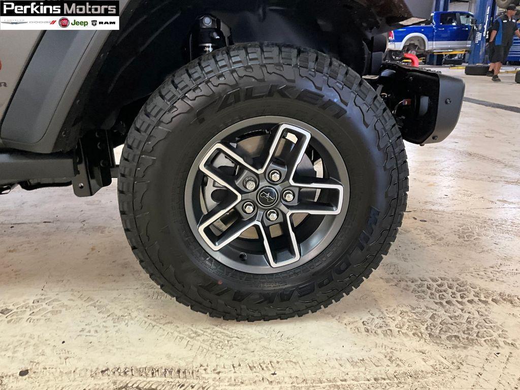 new 2025 Jeep Gladiator car, priced at $51,405