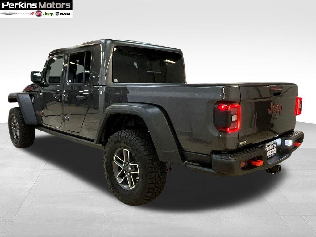 new 2025 Jeep Gladiator car, priced at $51,405