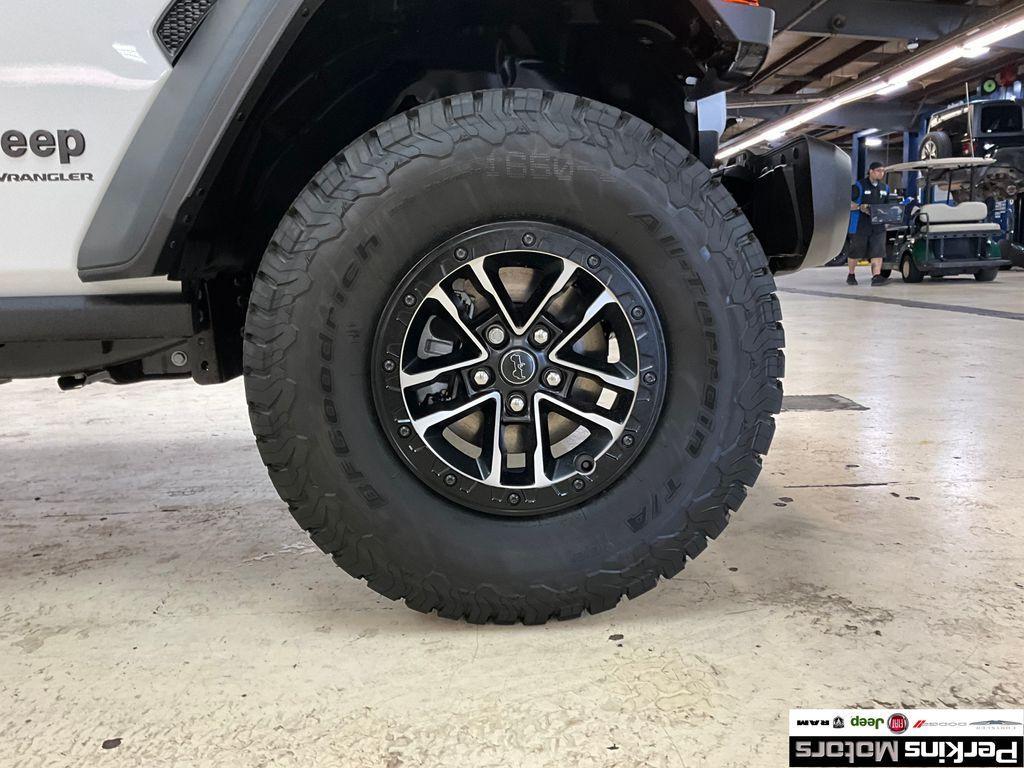 new 2025 Jeep Wrangler car, priced at $48,820