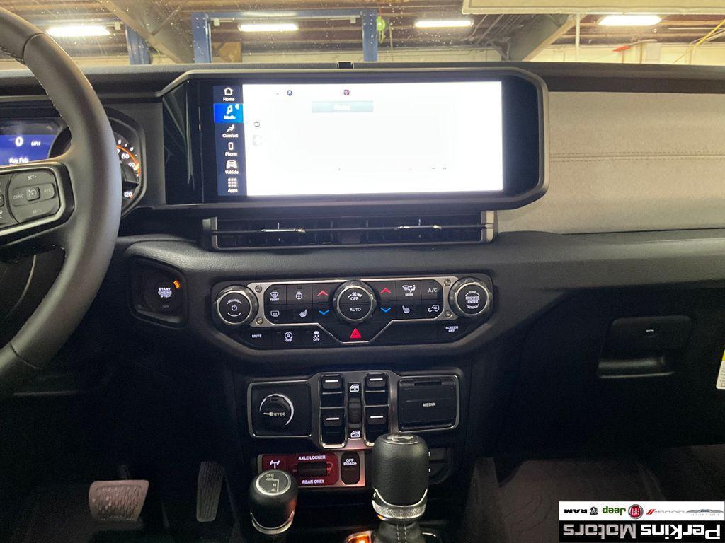 new 2025 Jeep Wrangler car, priced at $48,820