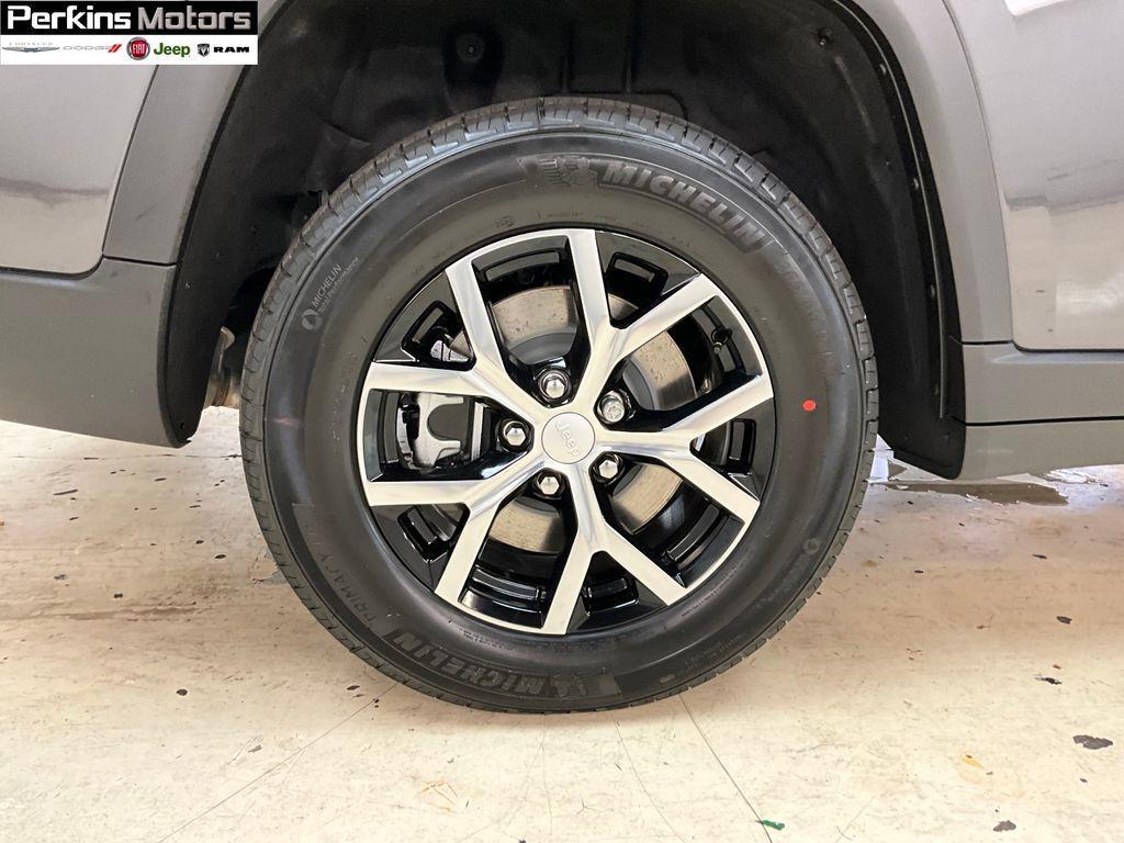 new 2025 Jeep Grand Cherokee L car, priced at $44,299