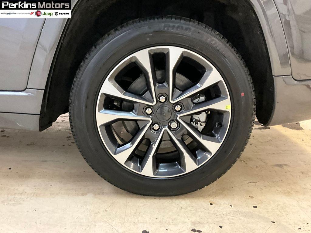 new 2025 Jeep Grand Cherokee L car, priced at $60,180