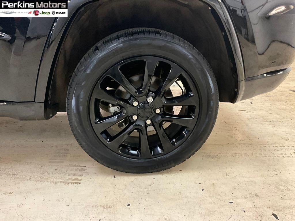 used 2020 Jeep Grand Cherokee car, priced at $23,477