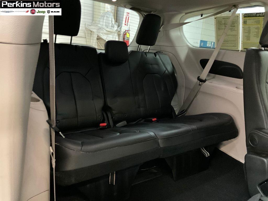 used 2018 Chrysler Pacifica car, priced at $15,594