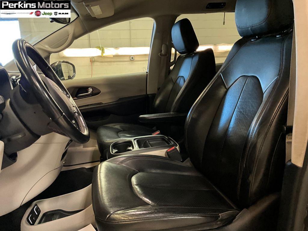 used 2018 Chrysler Pacifica car, priced at $15,594