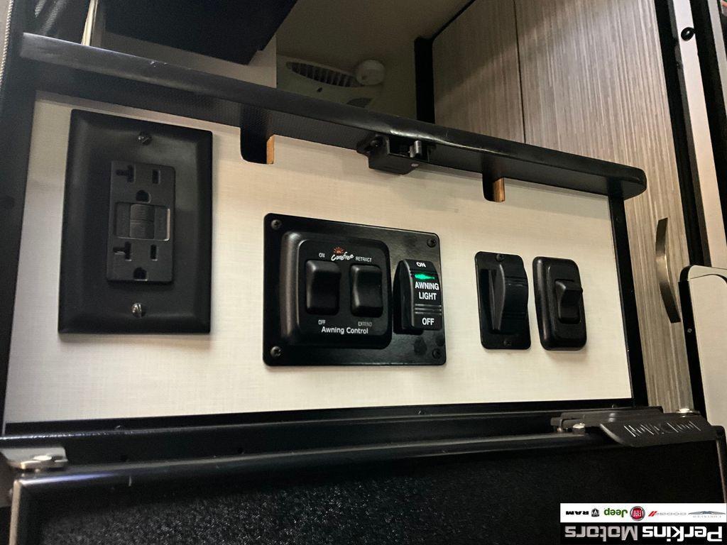 used 2022 Mercedes-Benz Sprinter 2500 car, priced at $119,999