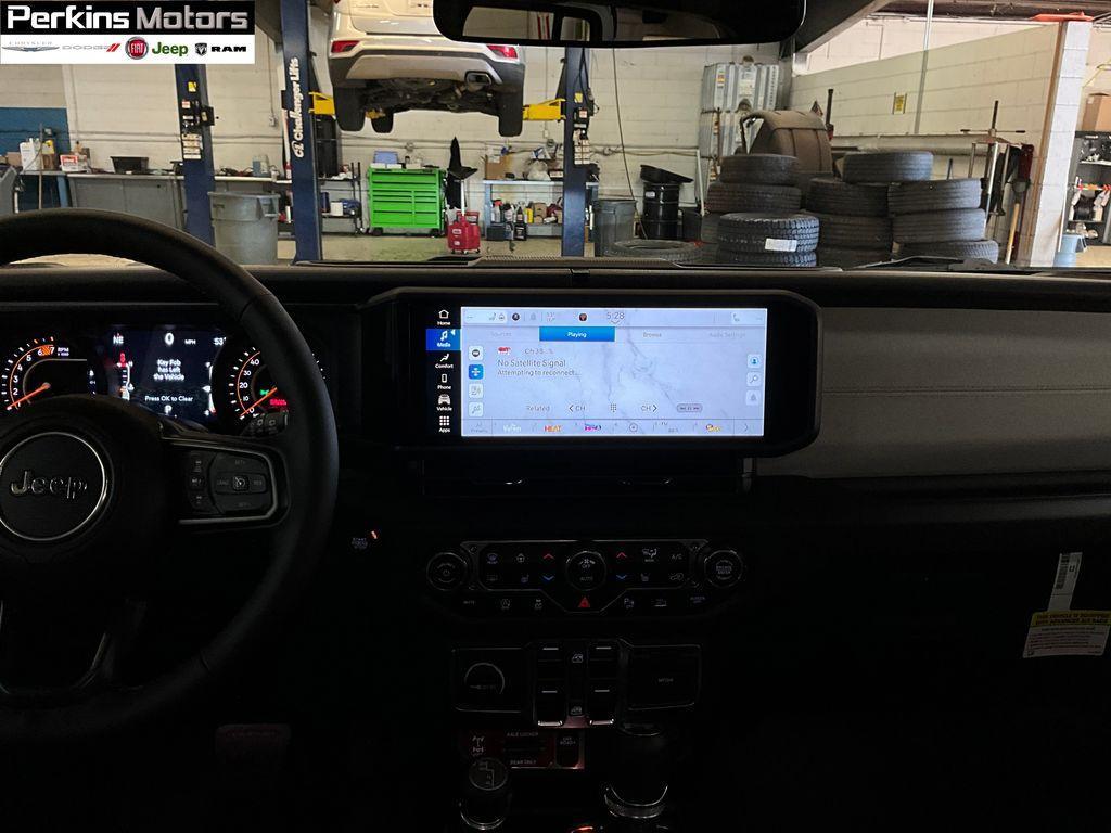 new 2025 Jeep Wrangler car, priced at $44,166