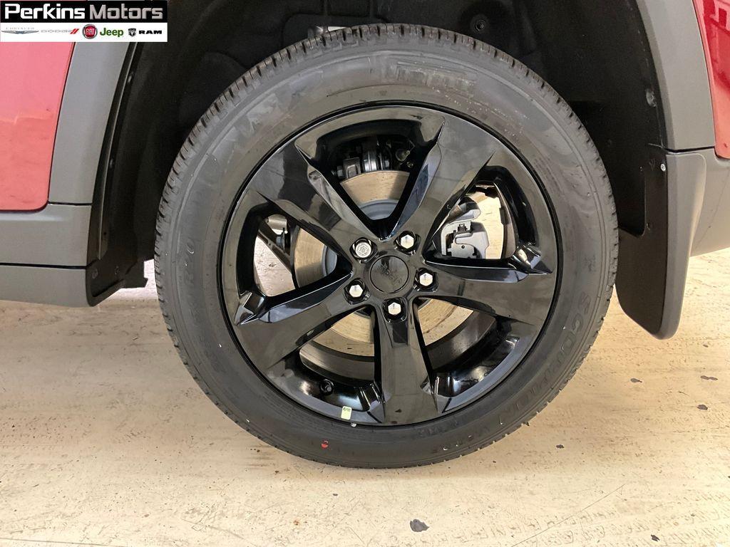 new 2025 Jeep Grand Cherokee car, priced at $46,983