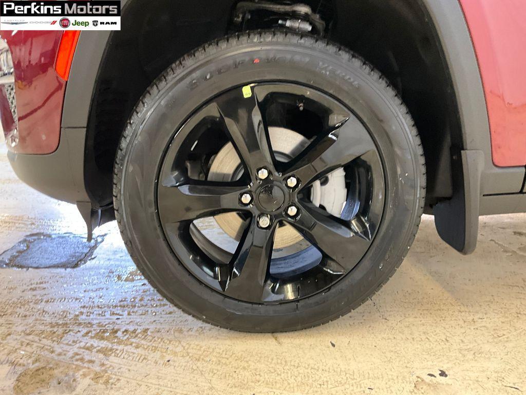 new 2025 Jeep Grand Cherokee car, priced at $46,983