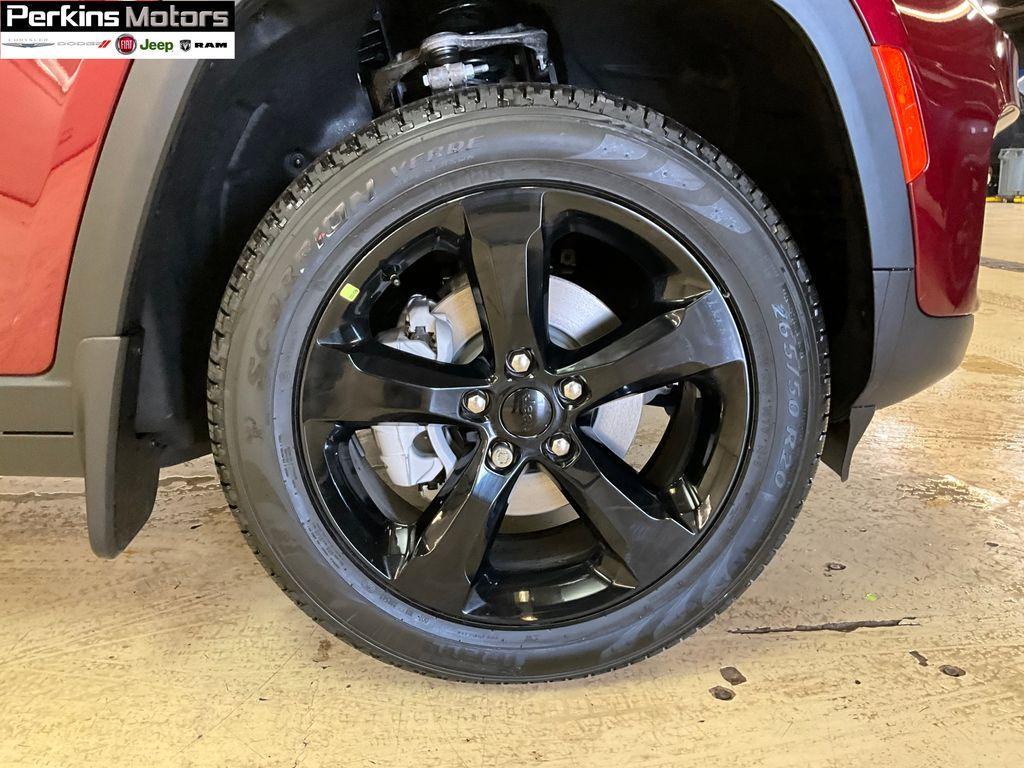 new 2025 Jeep Grand Cherokee car, priced at $46,983